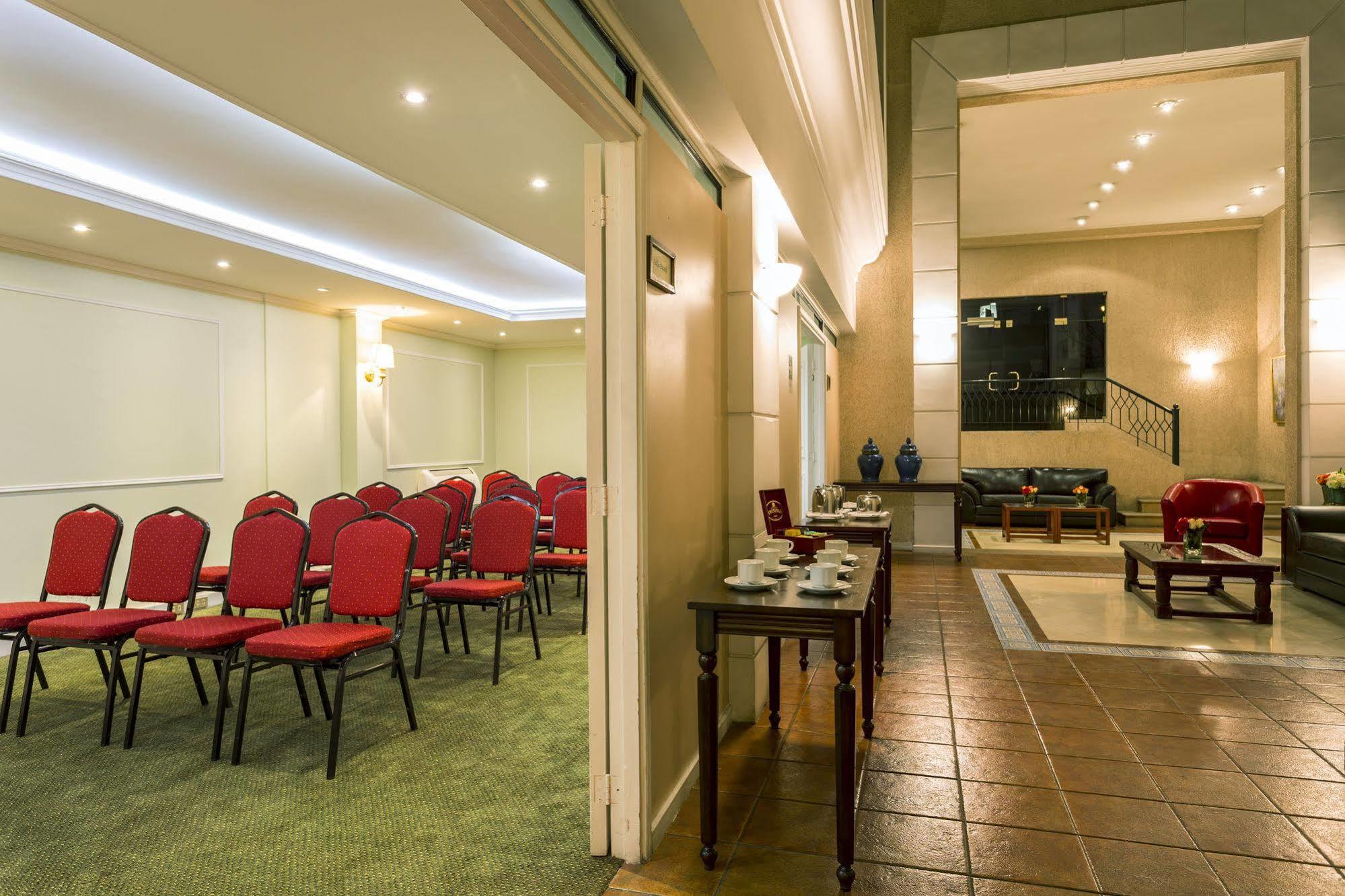 Park Plaza Apartments Santiago Buitenkant foto